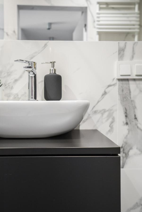 Old Town Heart VI Luxury - Przyokopowa Apartman Varsó Kültér fotó