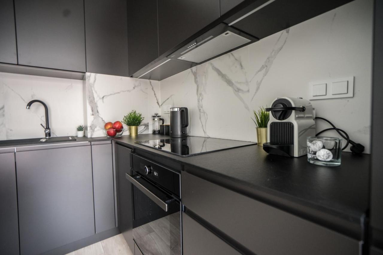 Old Town Heart VI Luxury - Przyokopowa Apartman Varsó Kültér fotó