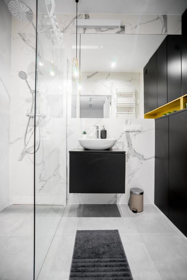 Old Town Heart VI Luxury - Przyokopowa Apartman Varsó Kültér fotó